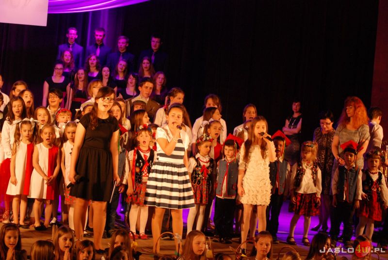 Koncert i wystawa prac plastycznych w JDK z okazji kanonizacji Jana Pawła II