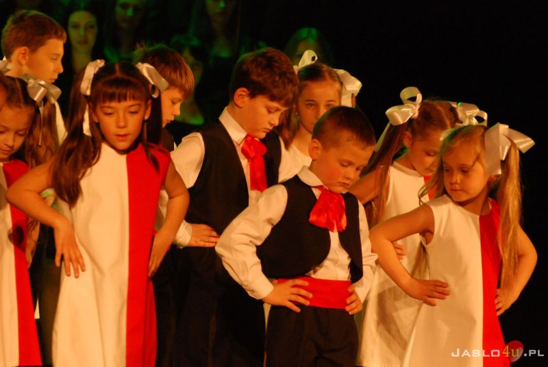 Koncert i wystawa prac plastycznych w JDK z okazji kanonizacji Jana Pawła II
