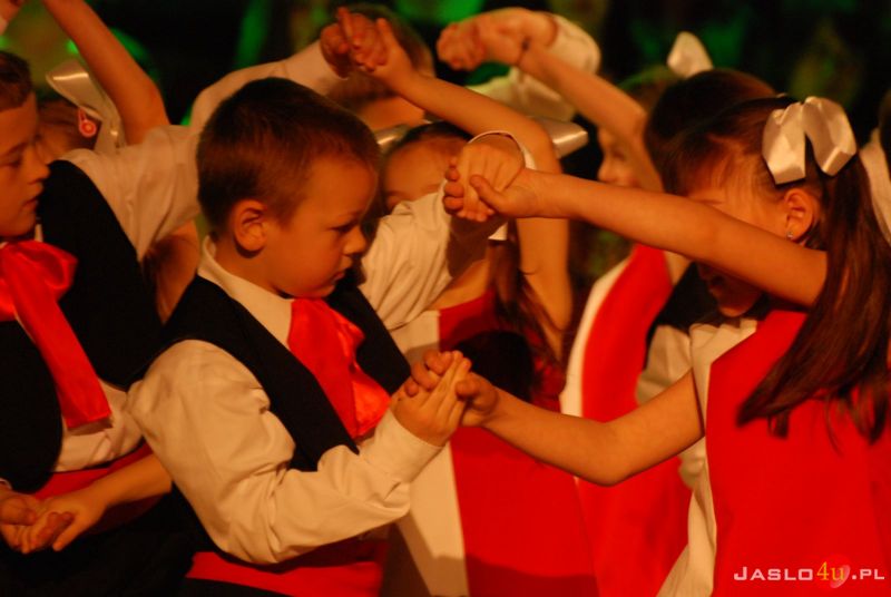 Koncert i wystawa prac plastycznych w JDK z okazji kanonizacji Jana Pawła II