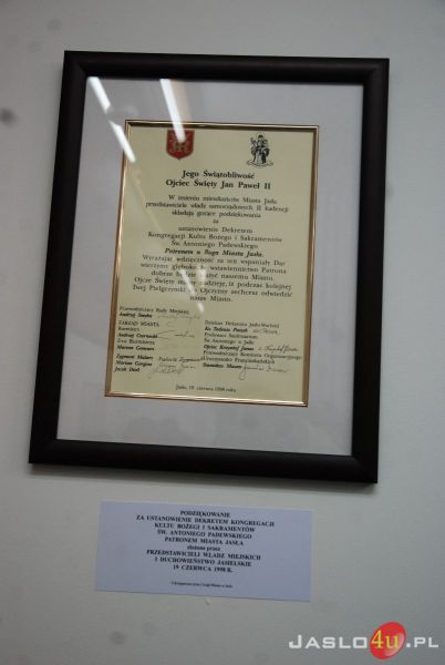 Wernisaż wystawy "Jan Paweł II w drodze do świętości"
