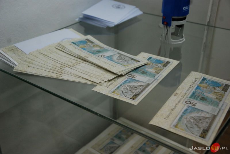 Wernisaż wystawy "Jan Paweł II w drodze do świętości"