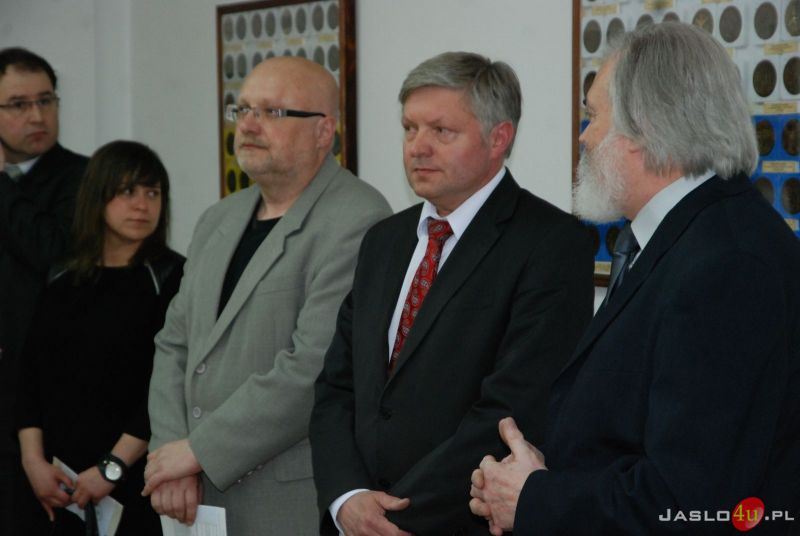 Wernisaż wystawy "Jan Paweł II w drodze do świętości"
