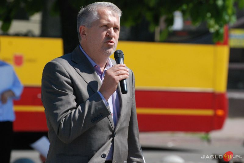 Wernisaż wystawy plenerowej "Święty Jan Paweł II i Rodzina"