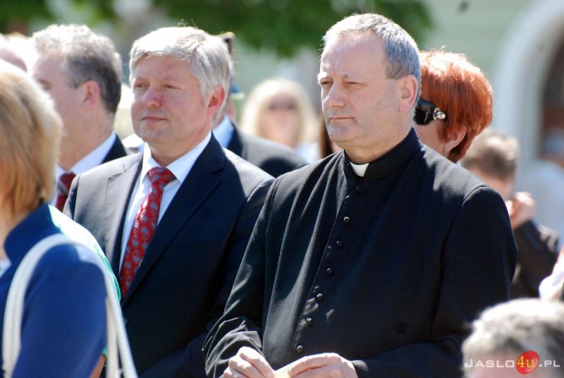 Wernisaż wystawy plenerowej "Święty Jan Paweł II i Rodzina"