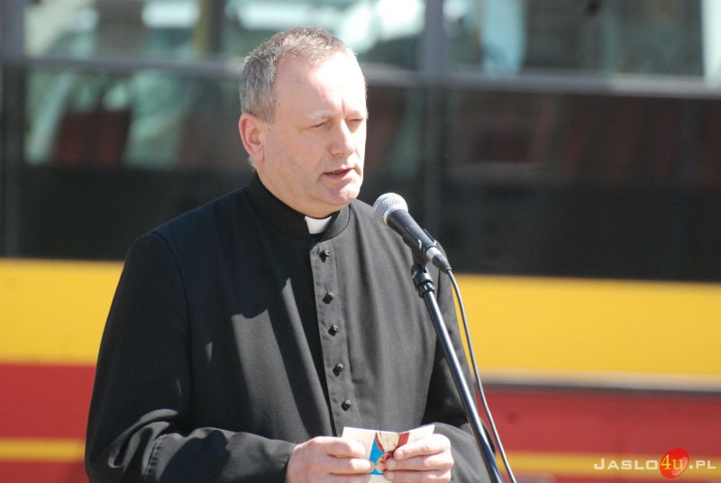 Wernisaż wystawy plenerowej "Święty Jan Paweł II i Rodzina"