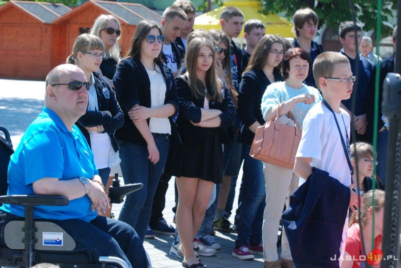 Wernisaż wystawy plenerowej "Święty Jan Paweł II i Rodzina"