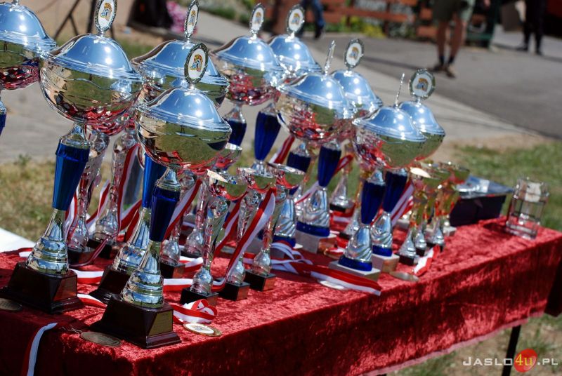 III Podkarpacki Bieg Strażaków Ożenna-Krempna z udziałem mistrza olimpijskiego Zbigniewa Bródki