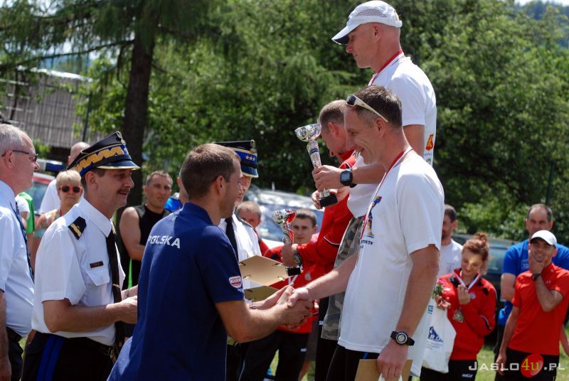 III Podkarpacki Bieg Strażaków Ożenna-Krempna z udziałem mistrza olimpijskiego Zbigniewa Bródki