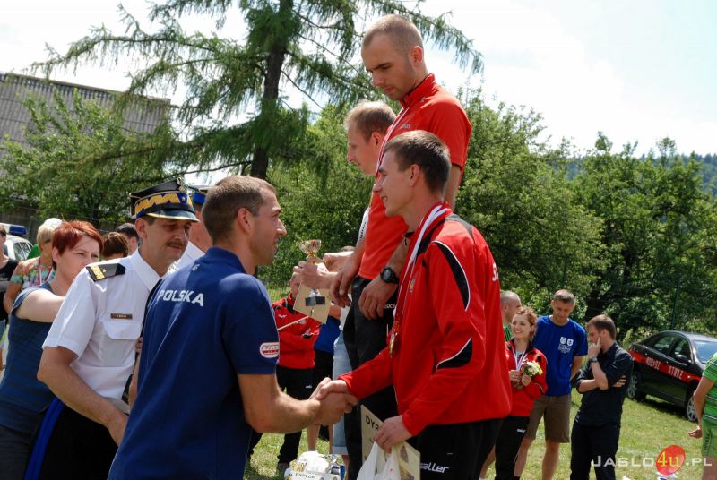 III Podkarpacki Bieg Strażaków Ożenna-Krempna z udziałem mistrza olimpijskiego Zbigniewa Bródki