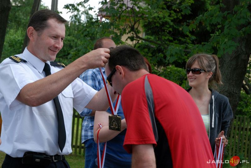 III Podkarpacki Bieg Strażaków Ożenna-Krempna z udziałem mistrza olimpijskiego Zbigniewa Bródki