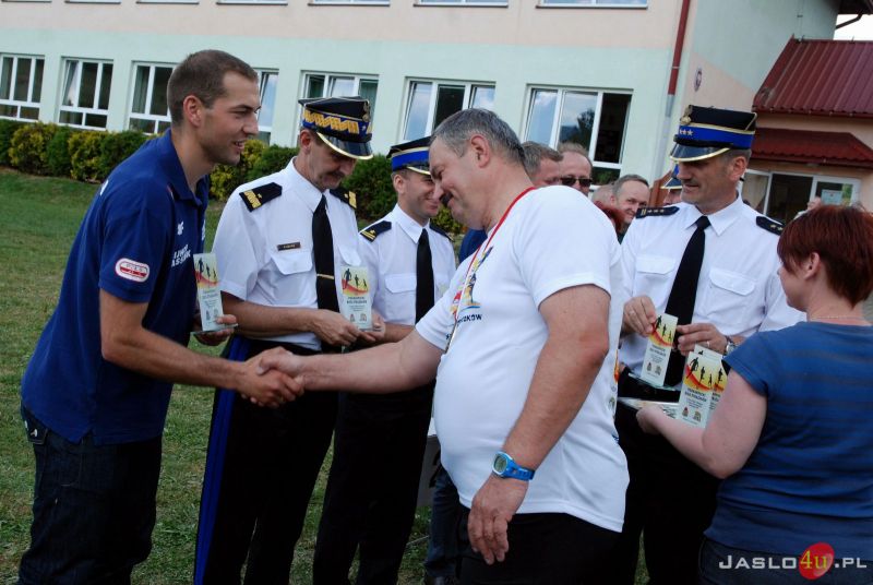 III Podkarpacki Bieg Strażaków Ożenna-Krempna z udziałem mistrza olimpijskiego Zbigniewa Bródki