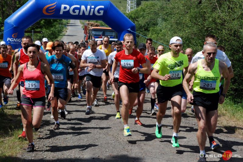 III Podkarpacki Bieg Strażaków Ożenna-Krempna z udziałem mistrza olimpijskiego Zbigniewa Bródki