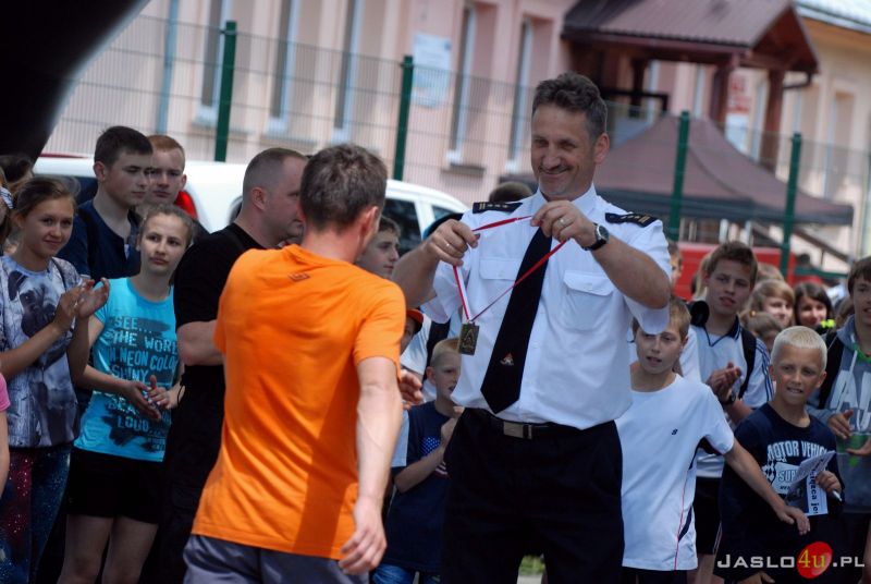 III Podkarpacki Bieg Strażaków Ożenna-Krempna z udziałem mistrza olimpijskiego Zbigniewa Bródki