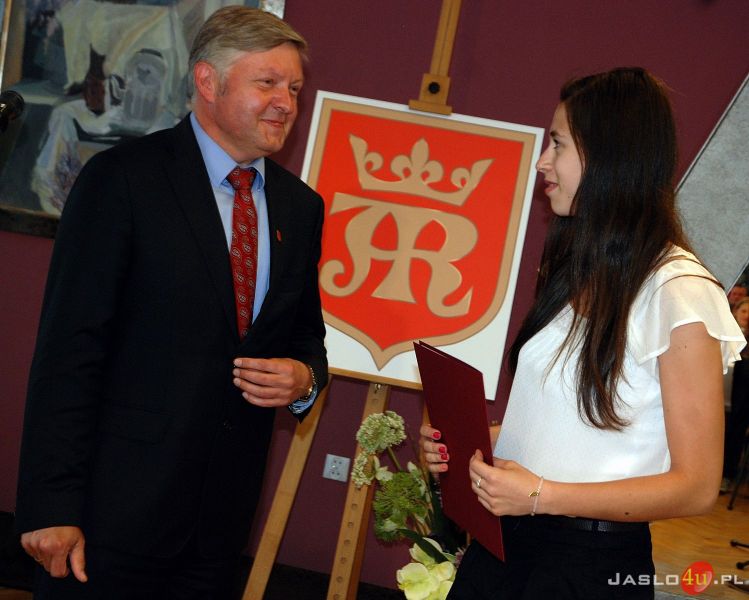 Rozdanie nagród burmistrza dla sportowców, trenerów i działaczy sportowych