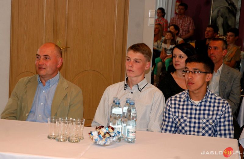 Rozdanie nagród burmistrza dla sportowców, trenerów i działaczy sportowych
