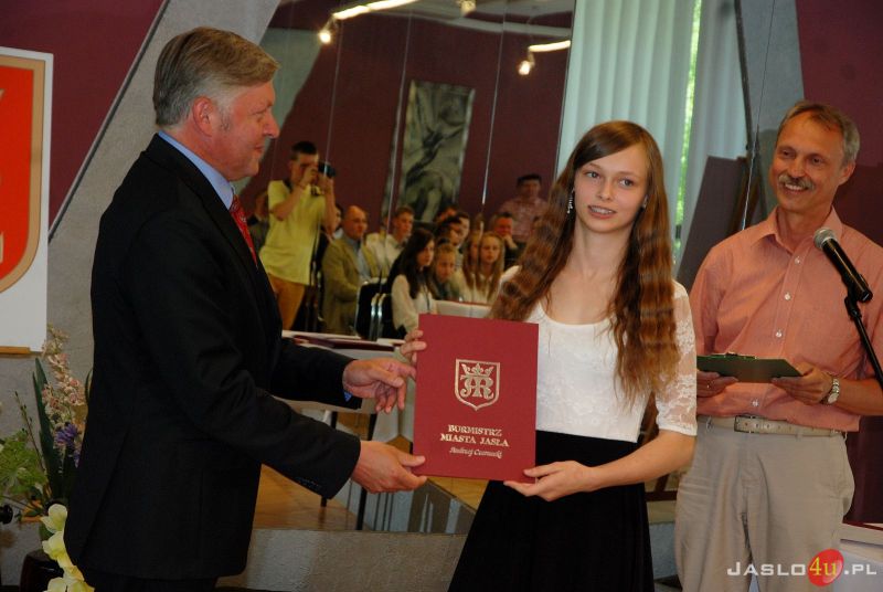 Rozdanie nagród burmistrza dla sportowców, trenerów i działaczy sportowych
