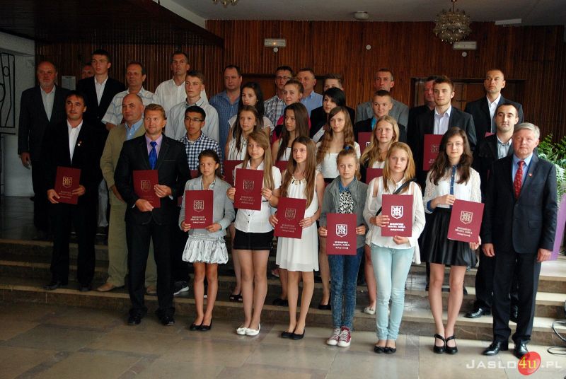 Rozdanie nagród burmistrza dla sportowców, trenerów i działaczy sportowych