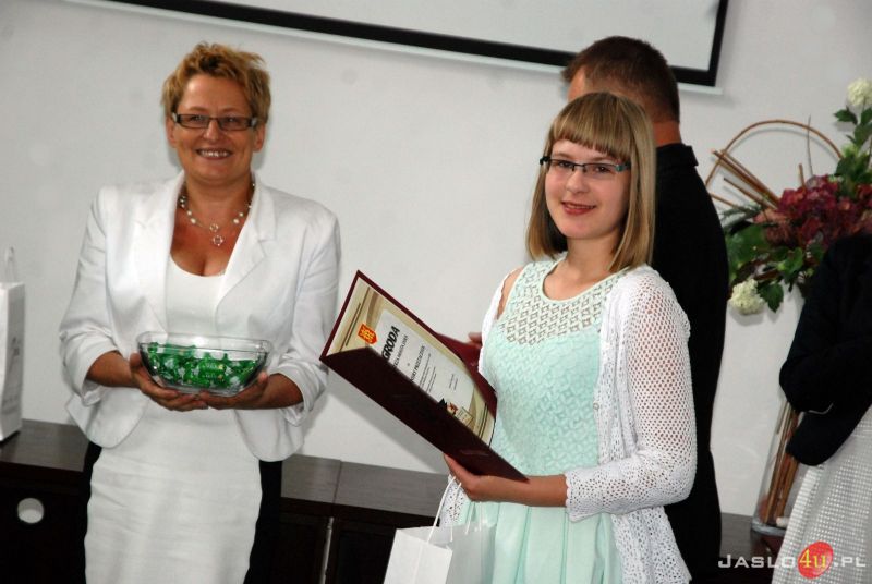 Rozdanie Nagród Burmistrza Miasta Jasła dla uzdolnionych uczniów jasielskich szkół