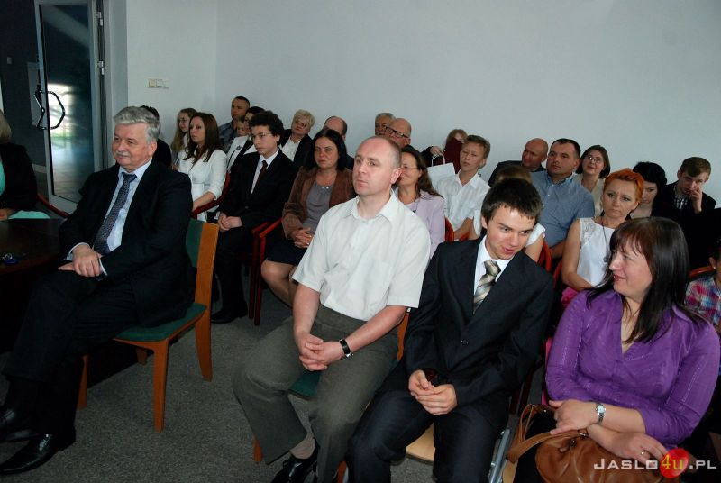 Rozdanie Nagród Burmistrza Miasta Jasła dla uzdolnionych uczniów jasielskich szkół
