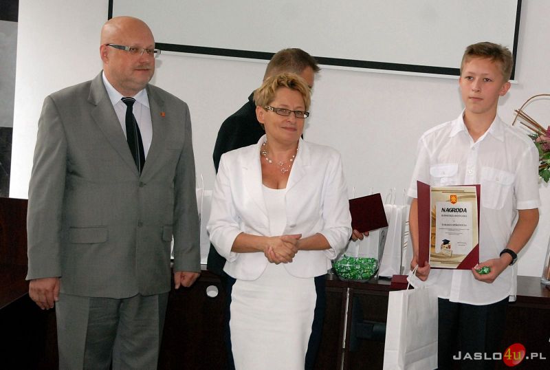 Rozdanie Nagród Burmistrza Miasta Jasła dla uzdolnionych uczniów jasielskich szkół