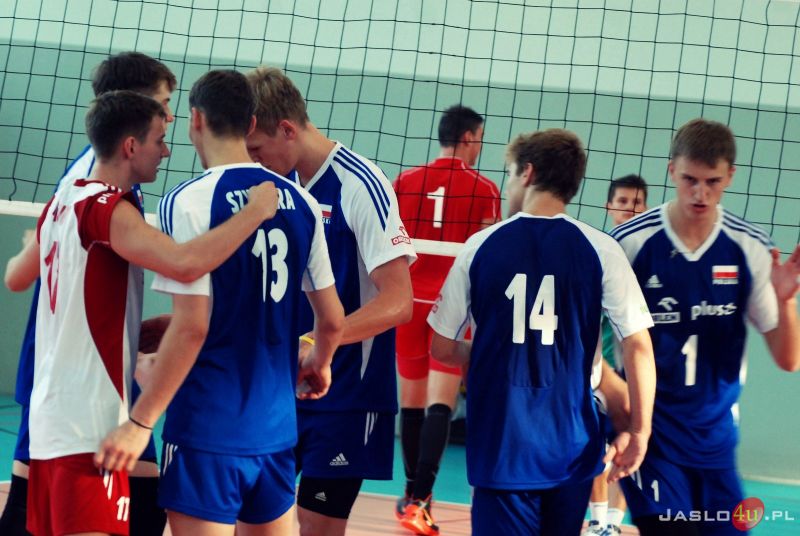 Polska - Bułgaria (mecz towarzyski juniorskich reprezentacji siatkarskich, hala MOSiR w Jaśle)