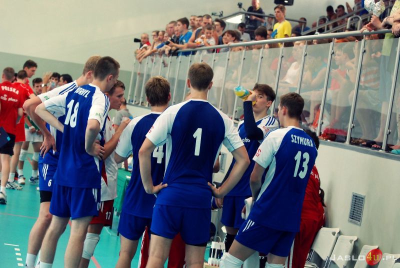 Polska - Bułgaria (mecz towarzyski juniorskich reprezentacji siatkarskich, hala MOSiR w Jaśle)