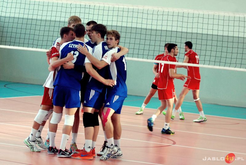 Polska - Bułgaria (mecz towarzyski juniorskich reprezentacji siatkarskich, hala MOSiR w Jaśle)