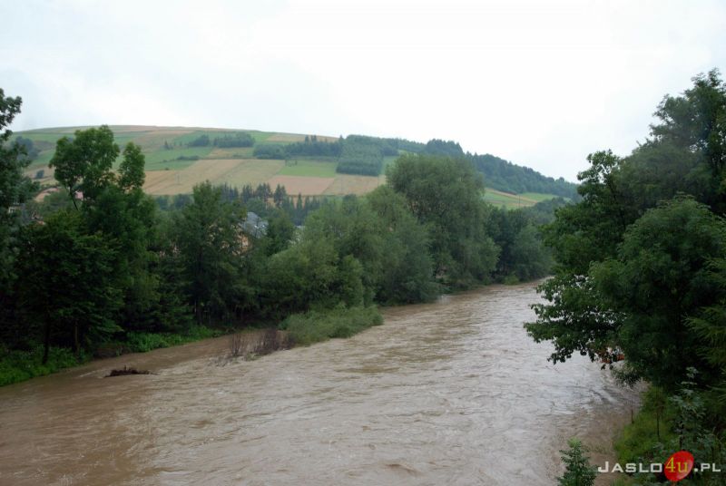 Sytuacja na rzekach i drogach w Majscowej, Dębowcu i Kątach (12.07., godz. 17-18)