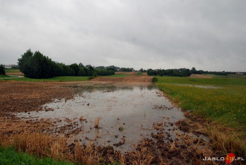 Sytuacja na rzekach i drogach w Majscowej, Dębowcu i Kątach (12.07., godz. 17-18)