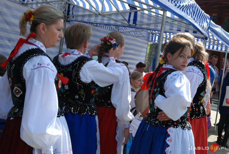 XI Międzynarodowy Festiwal Folkloru Karpat „Trzcinica 2014″