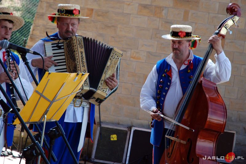 XI Międzynarodowy Festiwal Folkloru Karpat „Trzcinica 2014″
