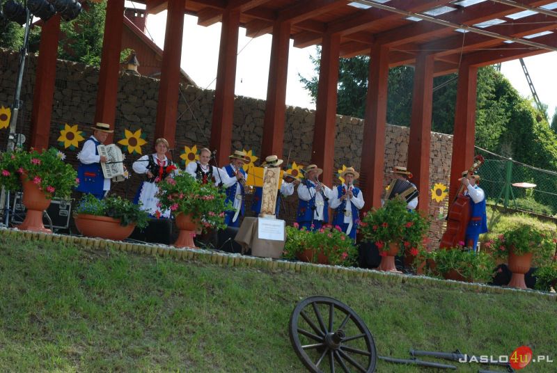 XI Międzynarodowy Festiwal Folkloru Karpat „Trzcinica 2014″