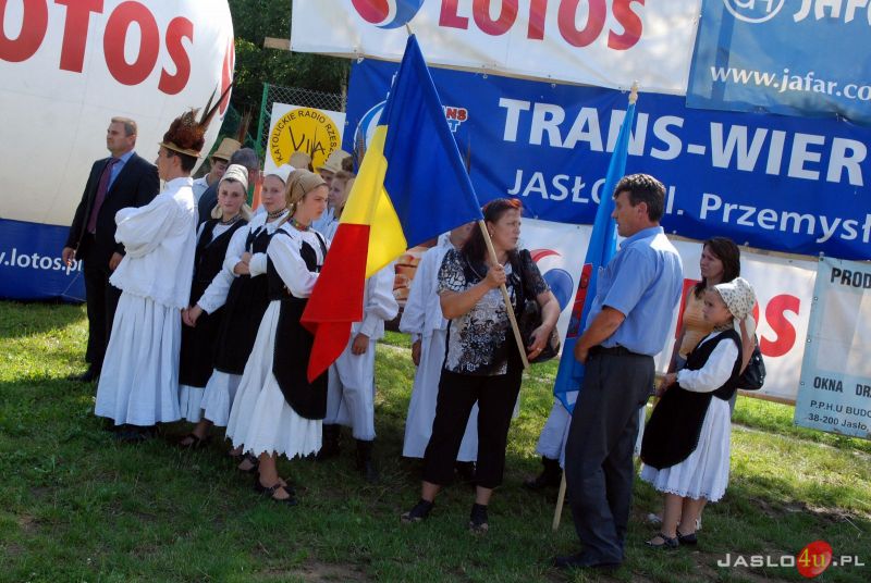 XI Międzynarodowy Festiwal Folkloru Karpat „Trzcinica 2014″