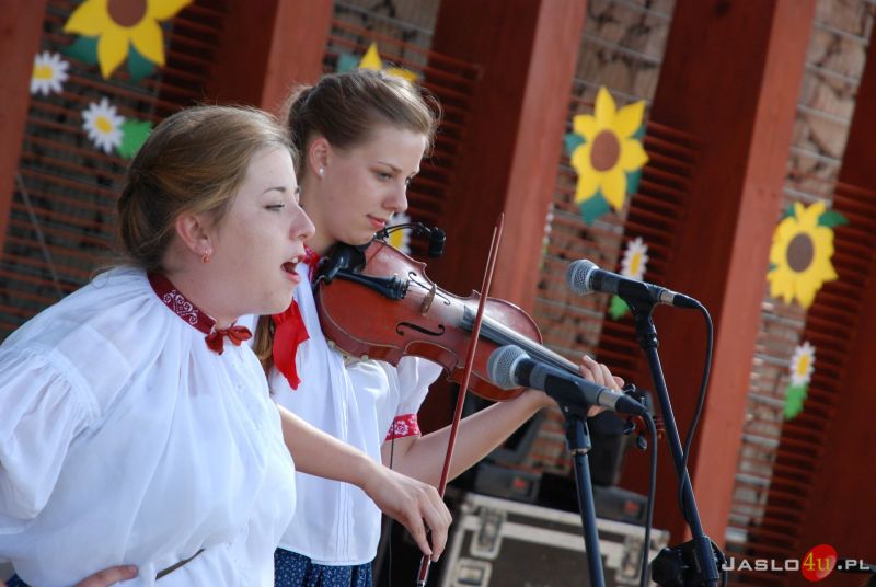 XI Międzynarodowy Festiwal Folkloru Karpat „Trzcinica 2014″