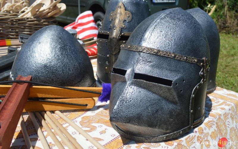 XIII Krempniańska Parada Historyczna (kramy rękodzielnicze, lokalne jadło)