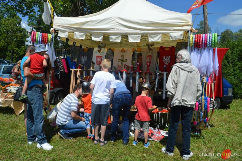 XIII Krempniańska Parada Historyczna (kramy rękodzielnicze, lokalne jadło)