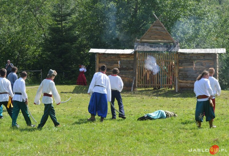 XIII Krempniańska Parada Historyczna (pokazy walk historycznych)