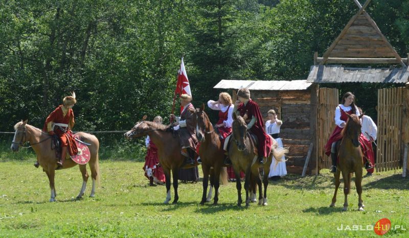 XIII Krempniańska Parada Historyczna (pokazy walk historycznych)