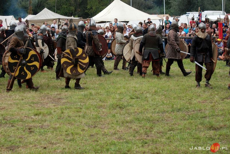 IV Karpacki Festiwal Archeologiczny "Dwa Oblicza" w Karpackiej Troi