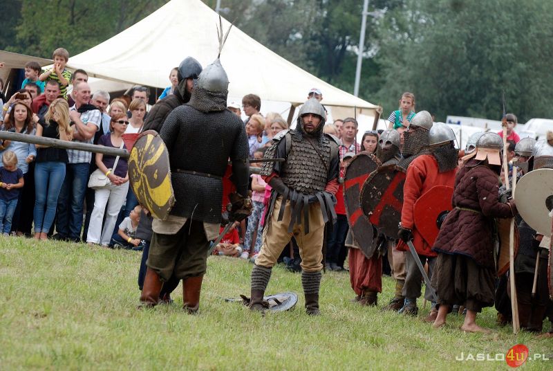 IV Karpacki Festiwal Archeologiczny "Dwa Oblicza" w Karpackiej Troi