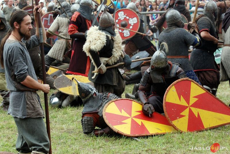 IV Karpacki Festiwal Archeologiczny "Dwa Oblicza" w Karpackiej Troi