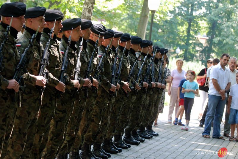 Wojewódzkie obchody Święta Wojska Polskiego w Jaśle cz. 1