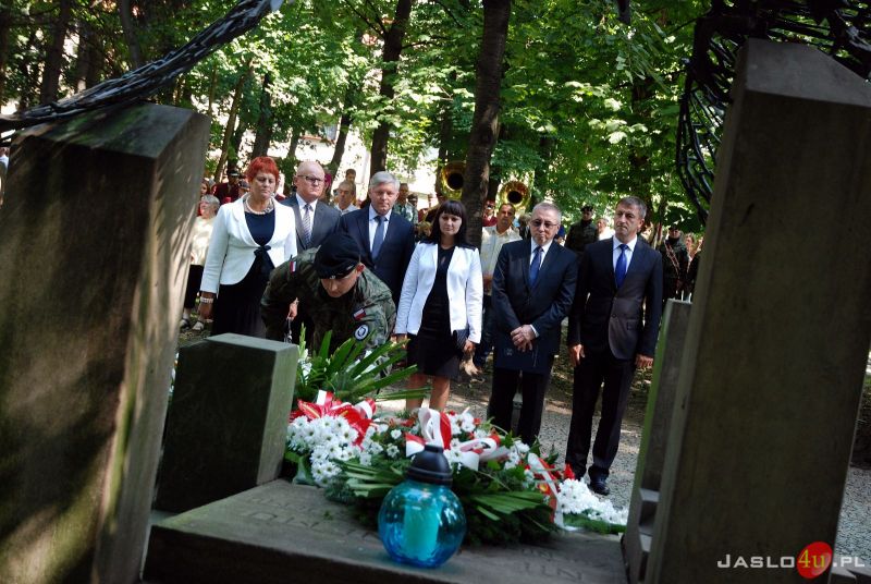 Wojewódzkie obchody Święta Wojska Polskiego w Jaśle cz. 1
