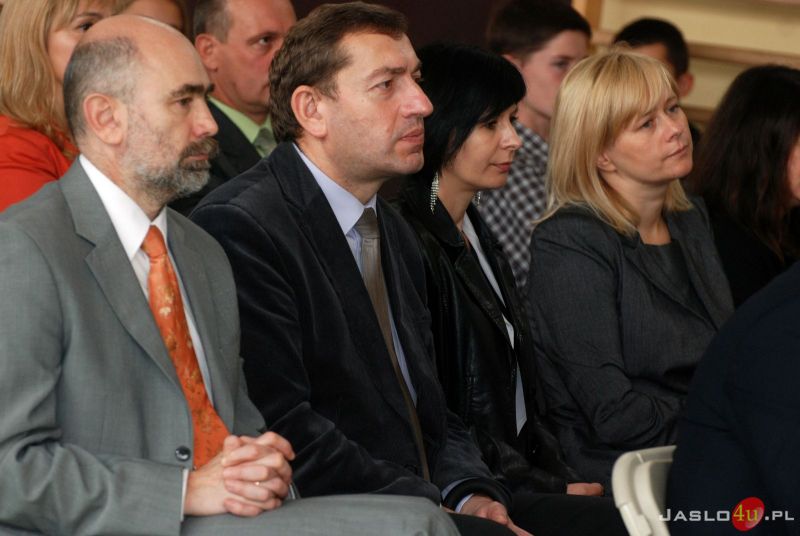 Akademia w II LO w Jaśle z okazji 75. rocznicy utworzenia Polskiego Państwa Podziemnego