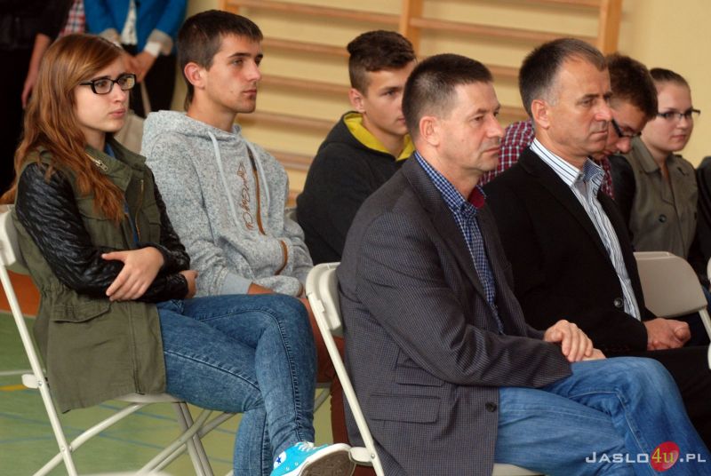Akademia w II LO w Jaśle z okazji 75. rocznicy utworzenia Polskiego Państwa Podziemnego