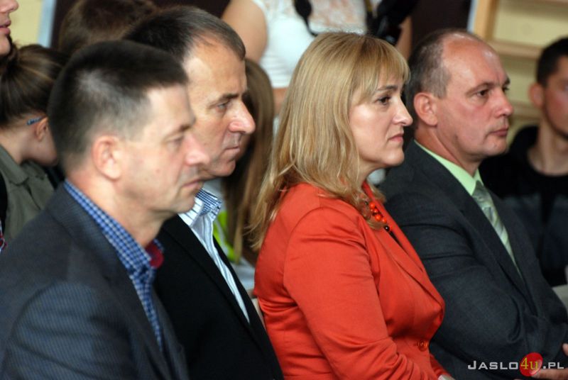 Akademia w II LO w Jaśle z okazji 75. rocznicy utworzenia Polskiego Państwa Podziemnego