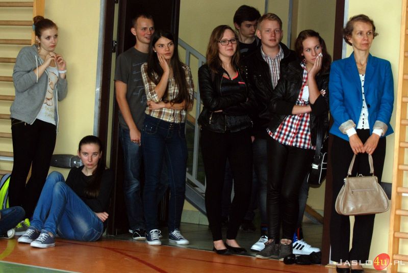 Akademia w II LO w Jaśle z okazji 75. rocznicy utworzenia Polskiego Państwa Podziemnego