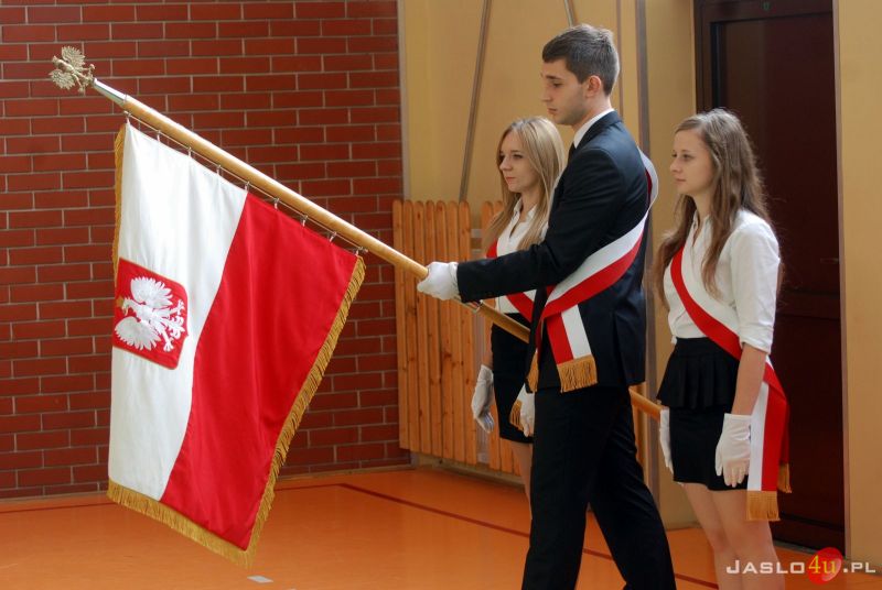 Akademia w II LO w Jaśle z okazji 75. rocznicy utworzenia Polskiego Państwa Podziemnego