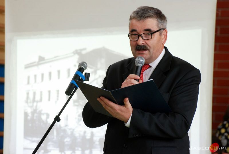 Akademia w II LO w Jaśle z okazji 75. rocznicy utworzenia Polskiego Państwa Podziemnego