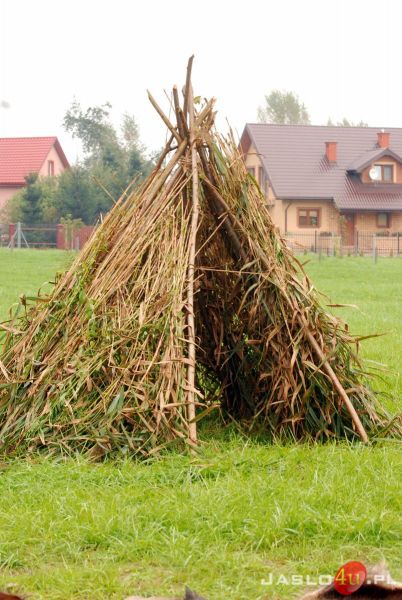 "Bez epoki kamienia nie byłoby naszego istnienia" - impreza plenerowa w Karpackiej Troi